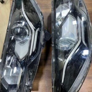 Innova Crysta Headlight Set